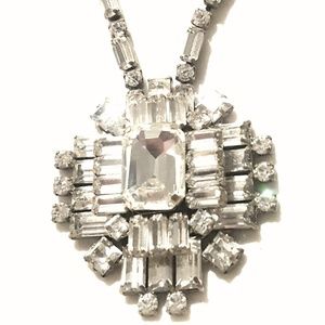 Jewelry - Elegant Silver Crystal Statement Necklace Jewelry - Elegant Silver Crystal Statement Necklace